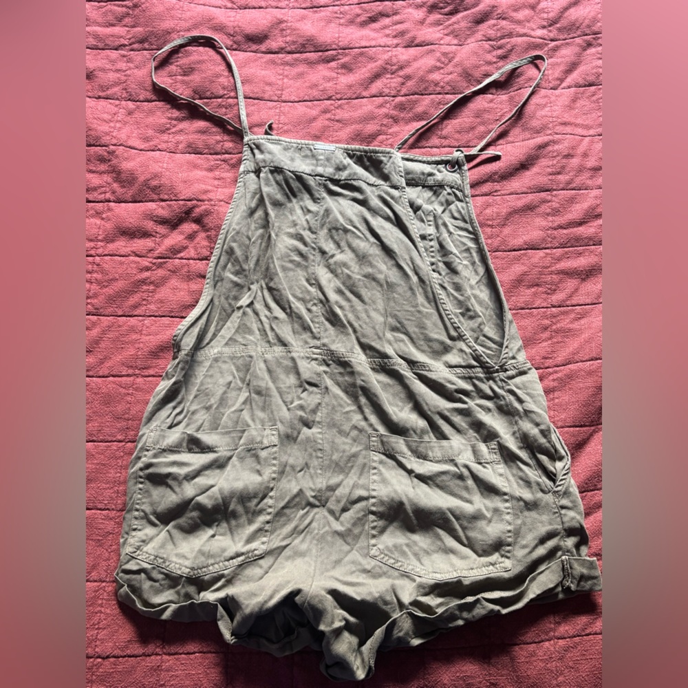 Billabong Tan Casual Wear